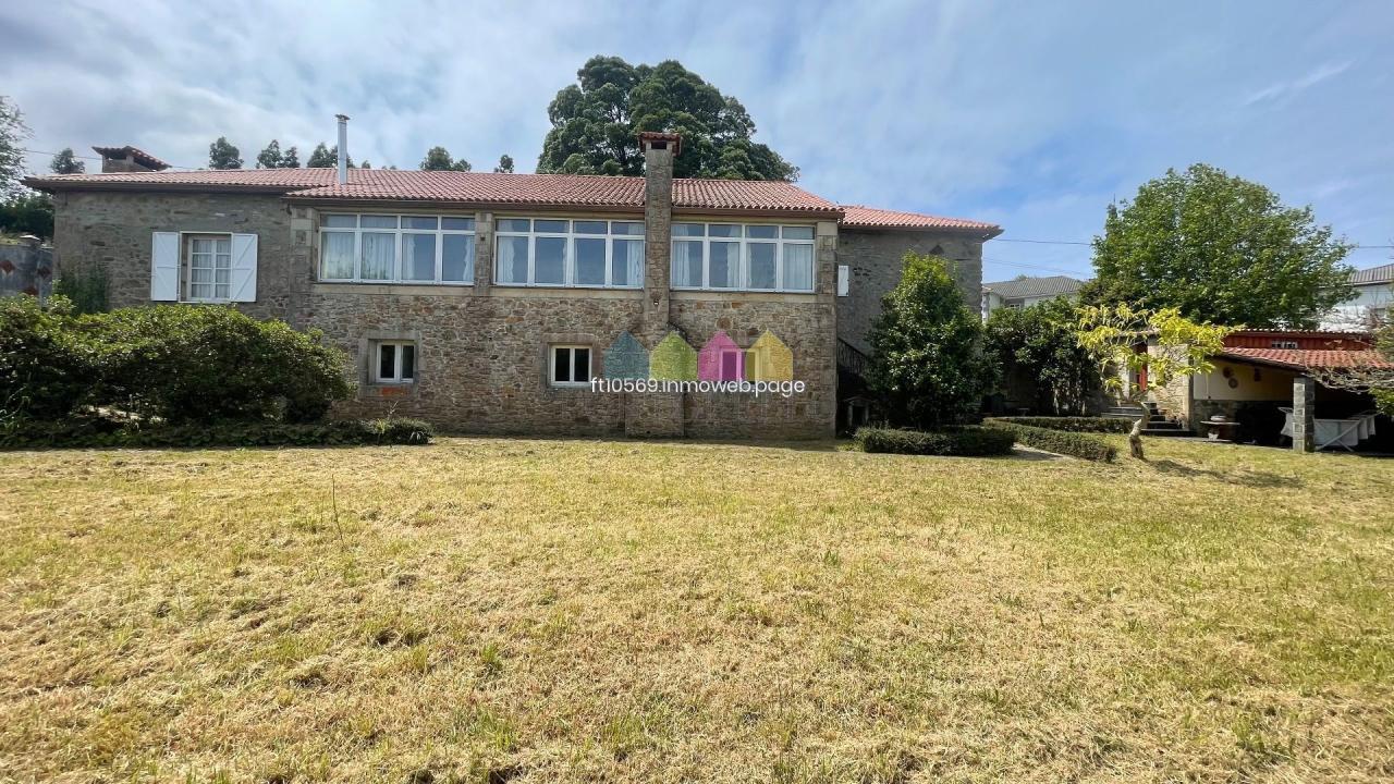 Casa en O Val