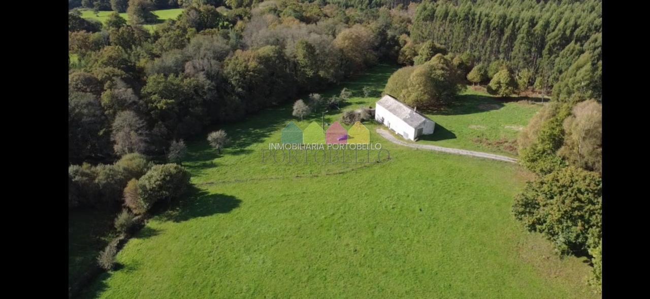 Casa gallega con gran finca, luz y encanto a 15 min de Villalba