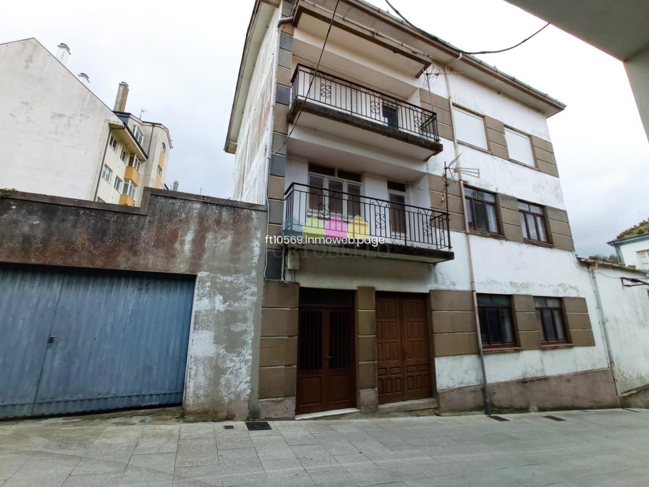 EDIFICIO RESIDENCIAL EN CELEIRO